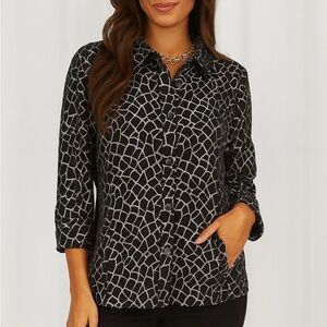 Chico's Black and Gray Mosaic Button Down Shirt (1014)